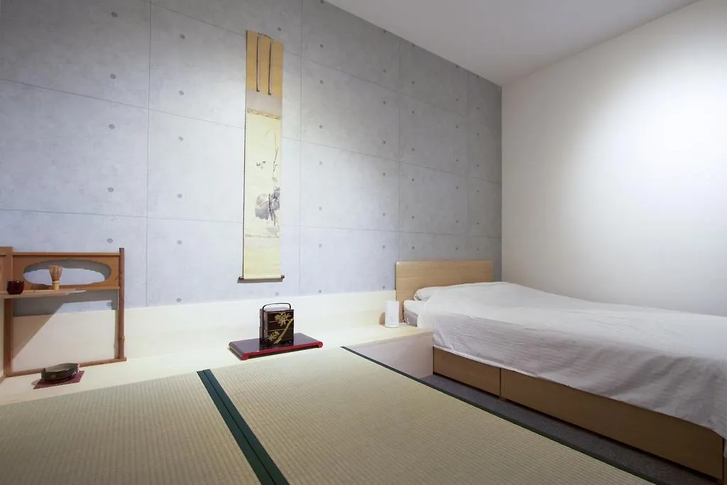 ***  Kyoto Higashiyama With Hotel Japan